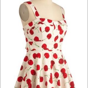 Beautiful ModCloth Cherry Dress